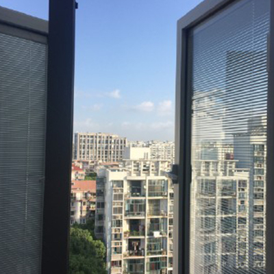 두 번 유리 된 미네랄 베네치안 블라인드 창문 단열 된 유리로 집을 업그레이드